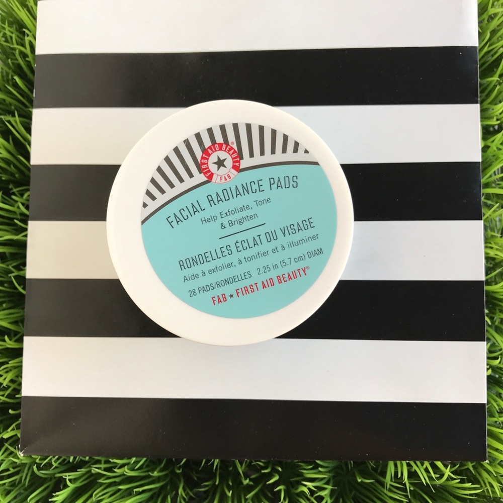 🎉NEW🍃 FAB First Aid Beauty Facial Radiance Pads